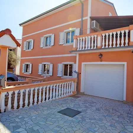Apartment 9