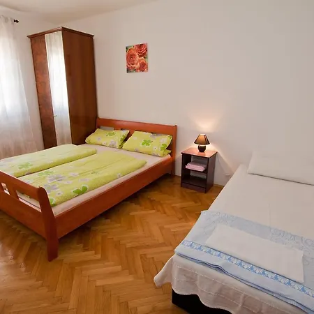 Apartment 9 *